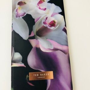 Ted Baker Iphone 6plus case.